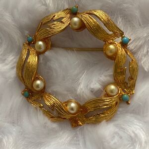 DENISE VINTAGE BROOCH  